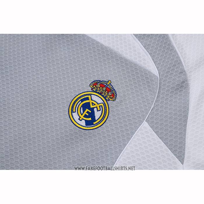 Tracksuit
 Real Madrid Short Sleeve
 2025-2026 Grey
 - Shorts
